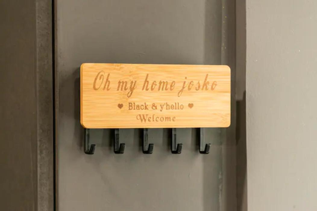 Black & Y'Hello T2 : Wifi/Parking/ 5' Centre-Ville อองกูแลม ภายนอก รูปภาพ